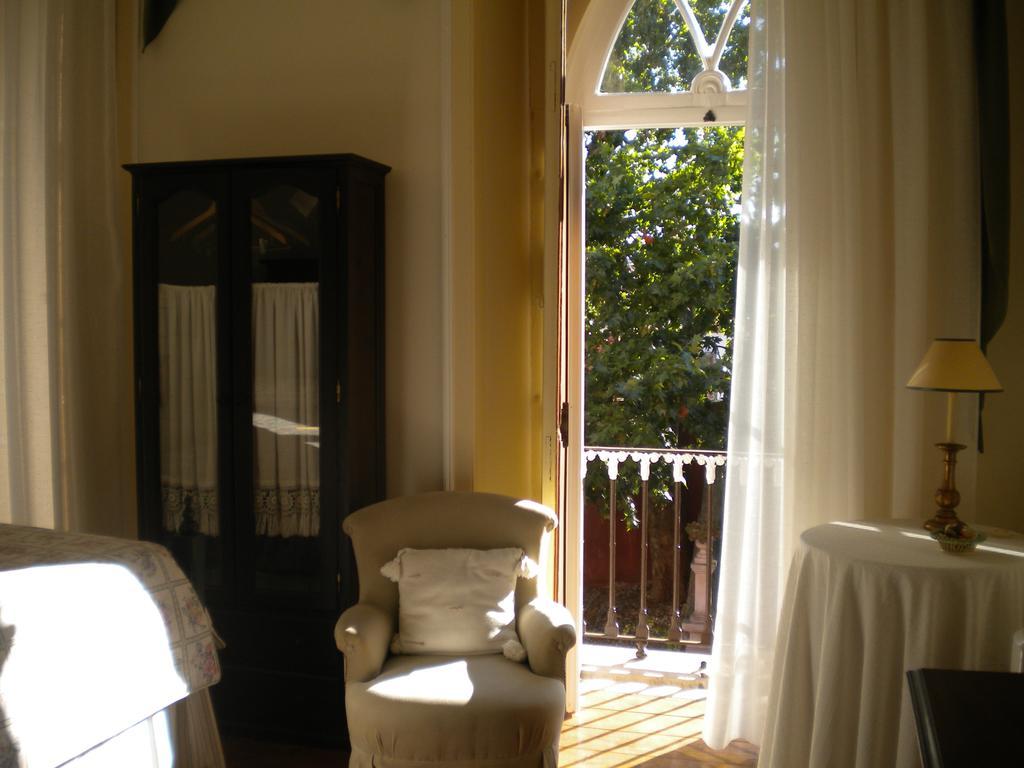 トーレス・ノーヴァス Casa Dos Vargos Bed & Breakfast エクステリア 写真