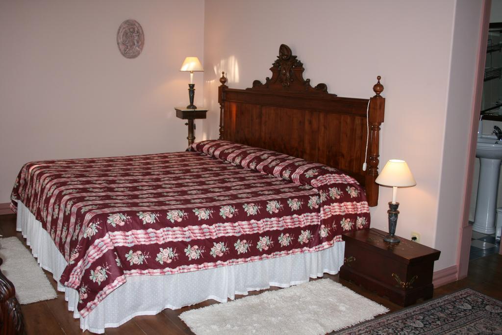 トーレス・ノーヴァス Casa Dos Vargos Bed & Breakfast エクステリア 写真